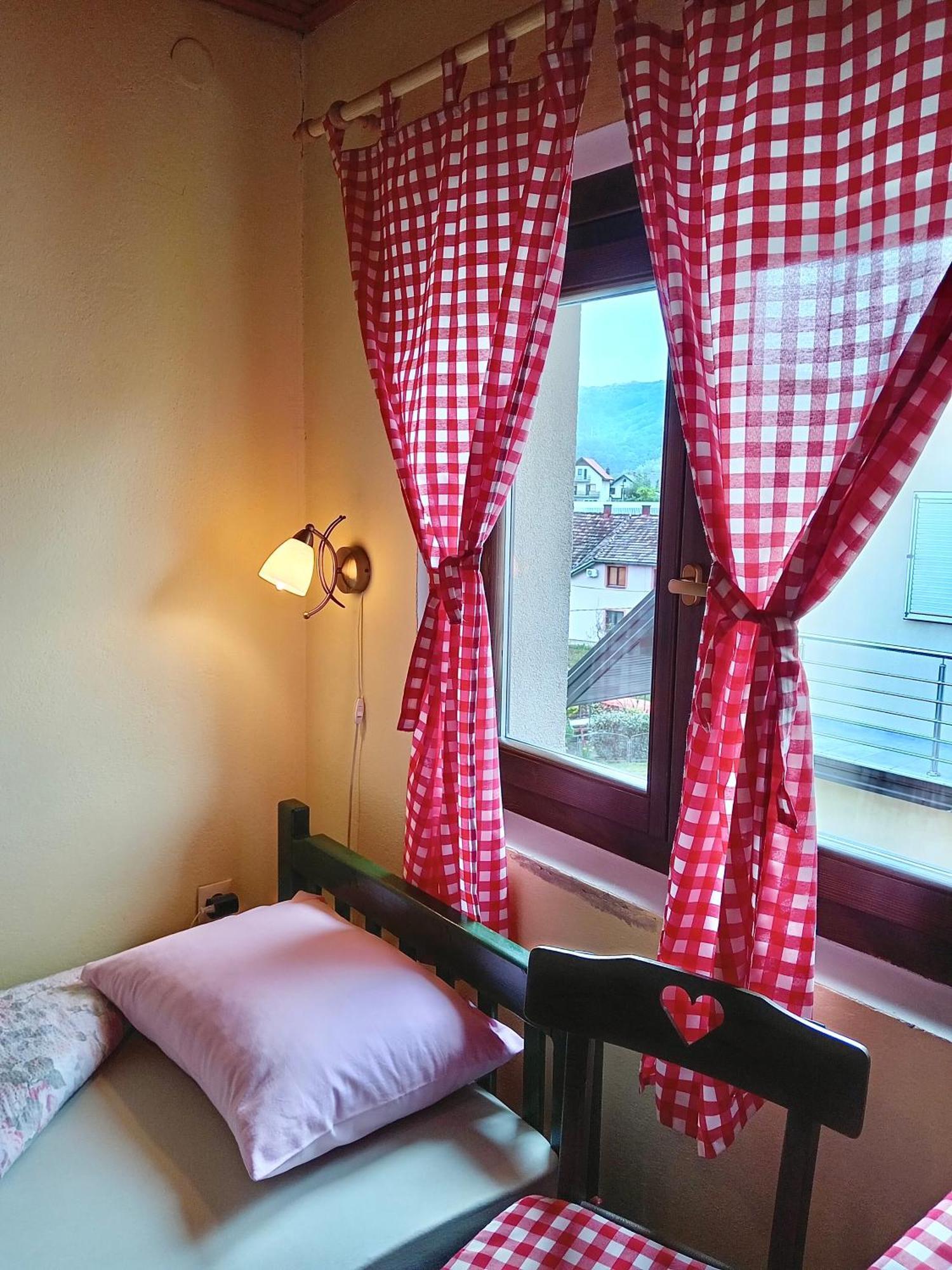 Putnicka Kuca Kod Dragane Hotel Баина Баща Екстериор снимка